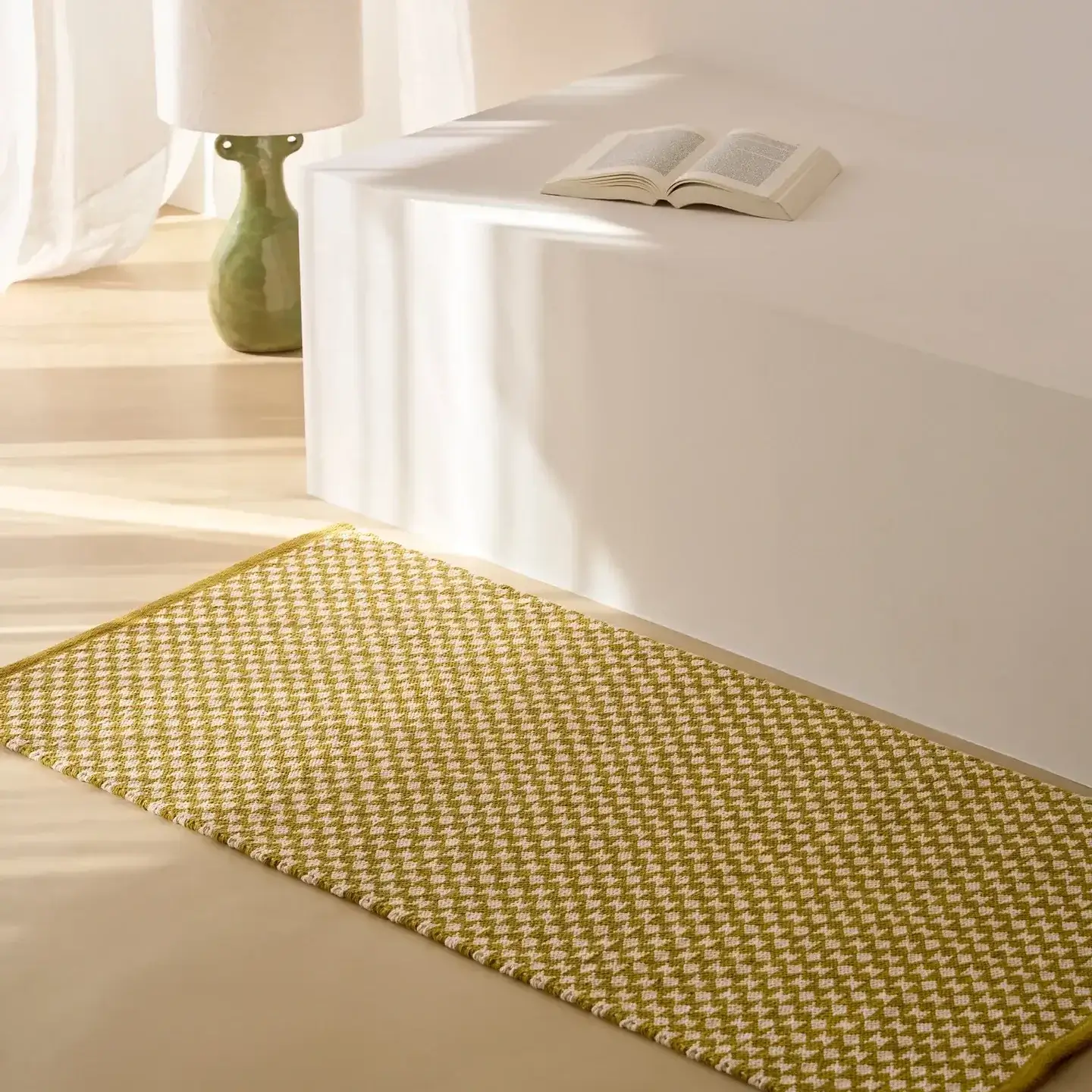 Tapis du site de déco en ligne Bonsoirs.